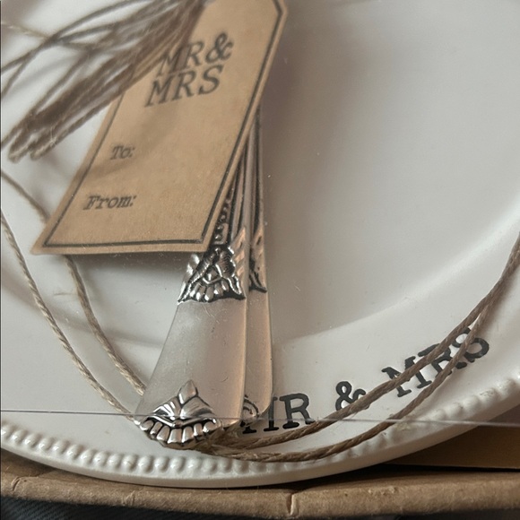 Mud Pie White Mr & Mrs Cake Plate with Forks - Picture 5 of 5